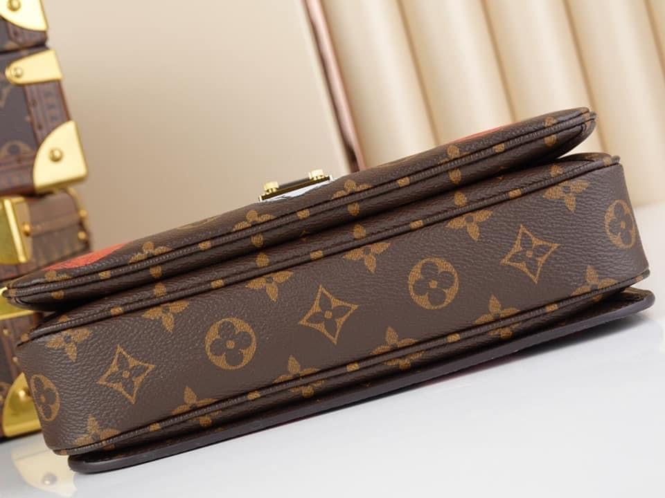 Louis Vuitton Pochette Metis bag