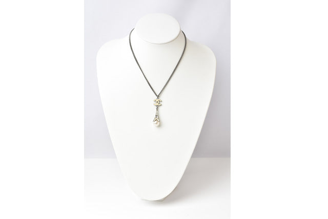 Chanel Necklace/Pendant with Eiffel Tower and Pearl Motif