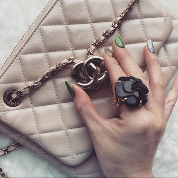 CHANEL black Camille 18k gold ring