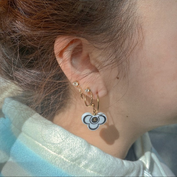 CHANEL Clouds earrings