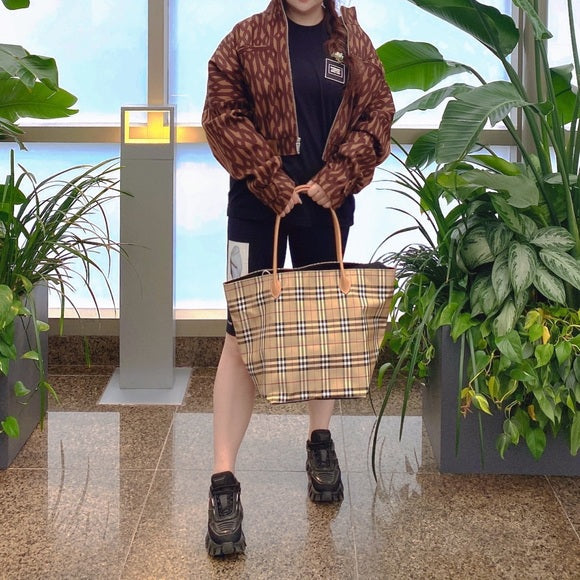 Burberry Blue Label classic tote