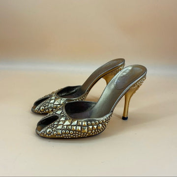 GUCCI Golden studded sandals