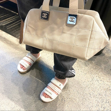 CHANEL  beige handbag