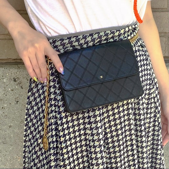 CHANEL  lambskin classic wallet