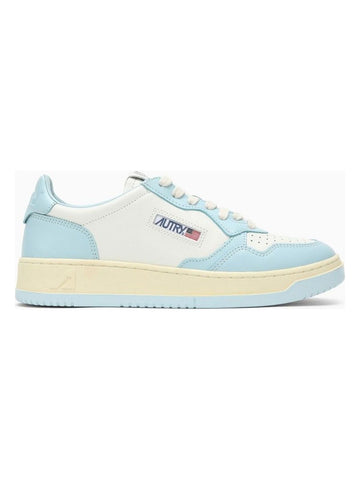 MEDALIST LEATHER WHITE/LIGHT BLUE