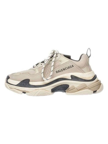 TRIPLE S SNEAKER
