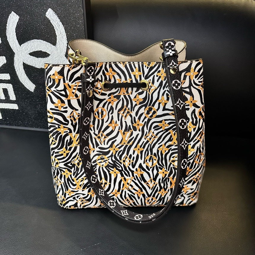 Lv Zebra Pattern Jungle Limited Edition Bucket Shoulder Bag White