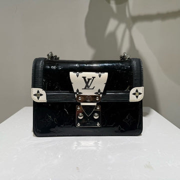 Louis Vuitton Black  Epi Leather Crossbody Bag Medium