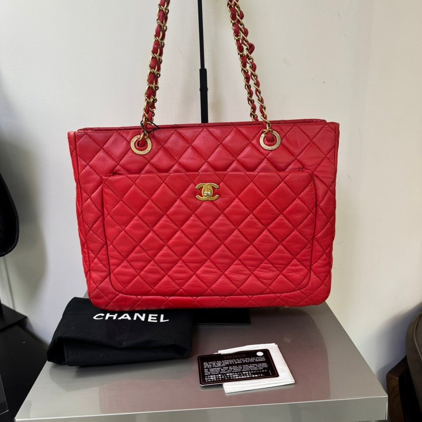 Top Quality Chanel Red Quilted Leather Tote Bag Medium