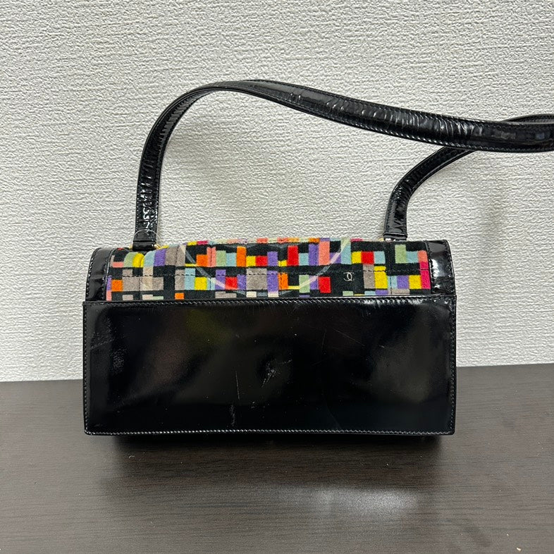Pre-loved Chanel V5717 Multicolor Canvas Shoulder Bag