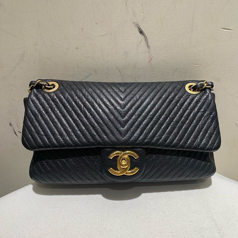 Top Quality Chanel V Pattern Classic Flap Black Shoulder Bag