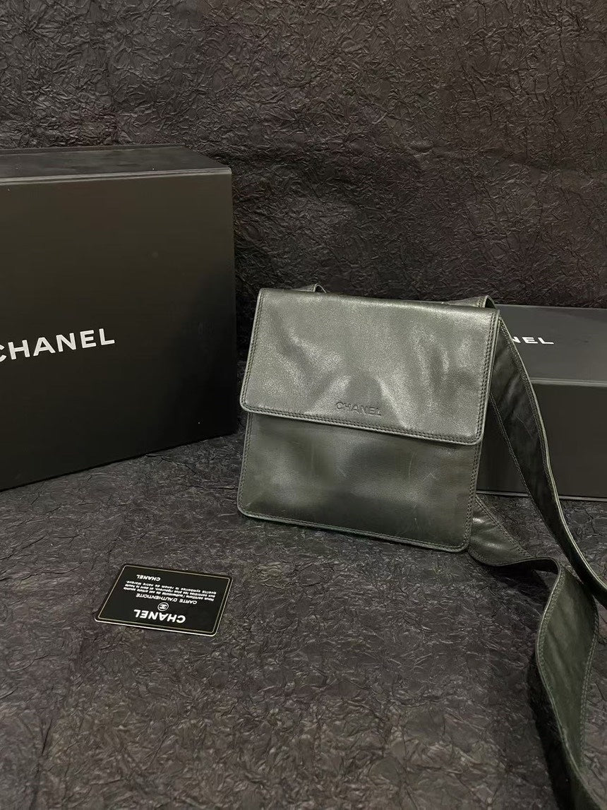 Top Quality Chanel  Crossbody Bag Black Leather