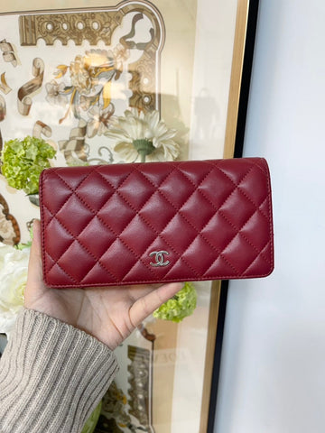 Top Quality Chanel Red Bifold Wallet #5A -  Leather Luxury