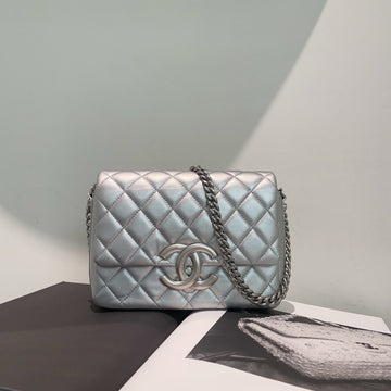 Top Quality Chanel Metallic Lambskin Quilted Mini Flap Bag - Silver Mini Bag
