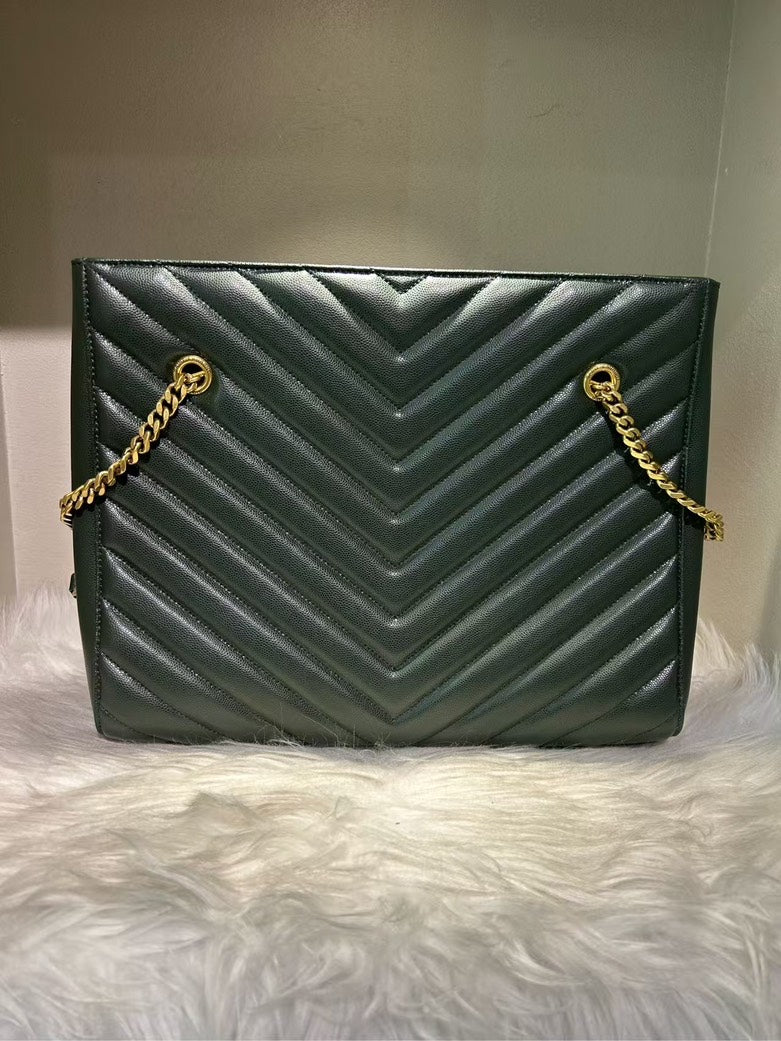 Pre-loved YSL Saint Laurent Large Green Leather Quilted Chain Shoulder Bag