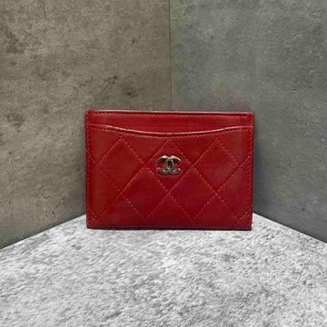 ??Preloved Chanel red cardholder