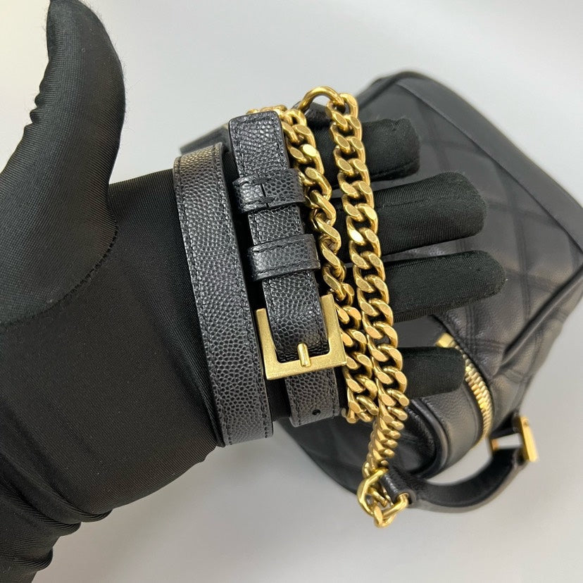 Preloved YSL Van  Case black 17*15*9cm XJ10897