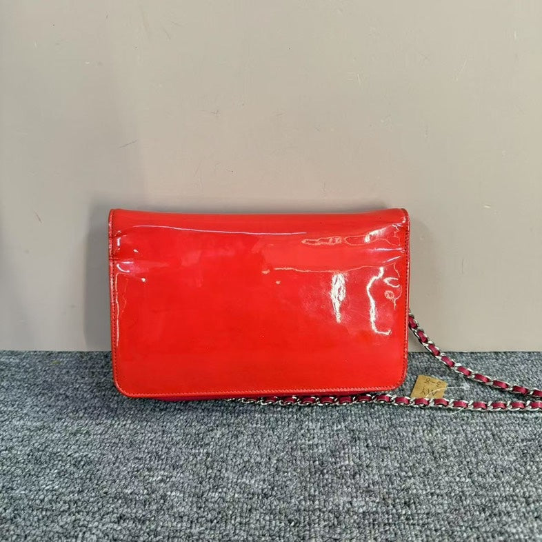 Chanel  Patent Leather Red Crossbody Bag  MY3-8