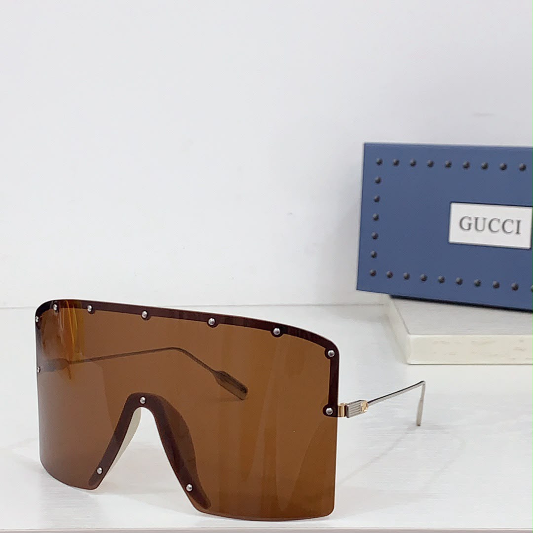 Gucci Unisex Star Mask Sunglasses Gold Color 99mm