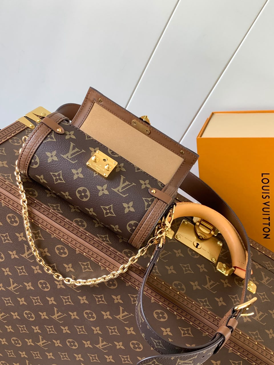 Louis Vuitton White & Brown Papillon Trunk Handbag