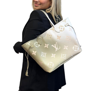 Louis Vuitton Giant Monogram Neverfull Khaki MM Tote & Pochette