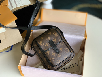 Pearl Street Bags