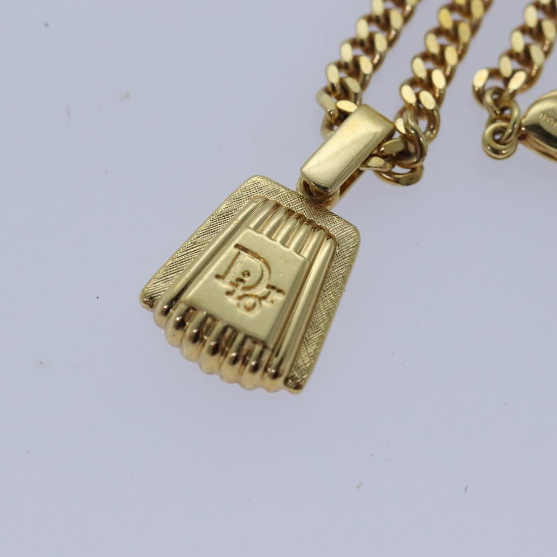 CHRISTIAN Pearl Street Bags Dior Necklace metal Gold Auth yk13763